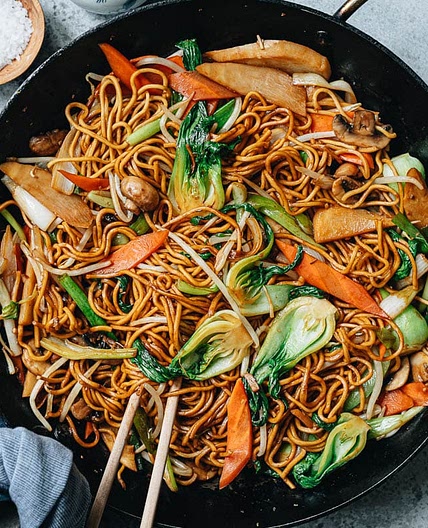 Vegetarian Chow Mein (素菜炒面)