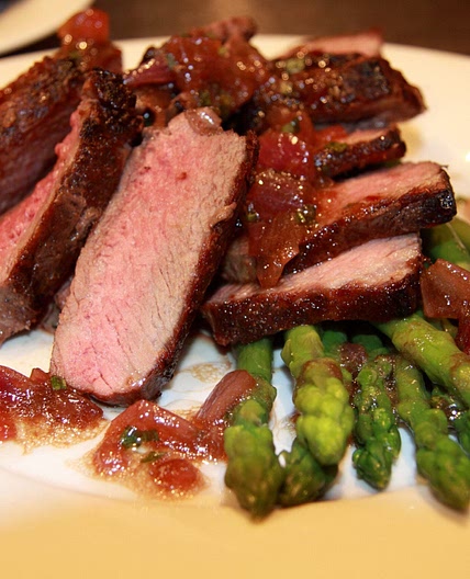 Broiled Beef Tenderloin with Asparagus and Roasted Red Onion Vinaigrette
