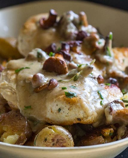 Blackstone Chicken with Mushroom Gravy