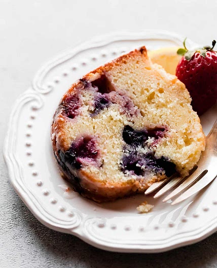 Lemon Berry Yogurt Cake