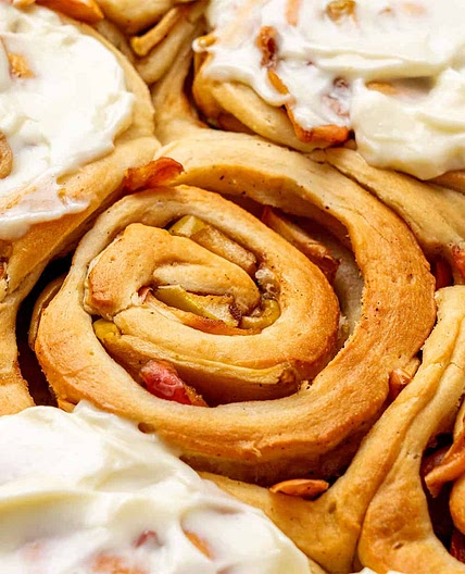 Apple Cinnamon Rolls