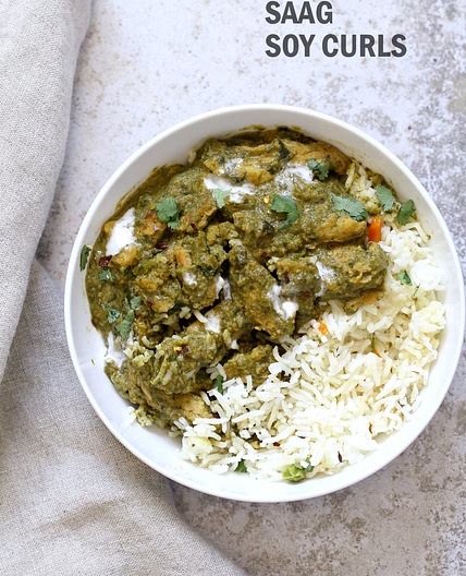 Instant Pot Vegan Chicken Saag - Soy Curls in Spinach Sauce