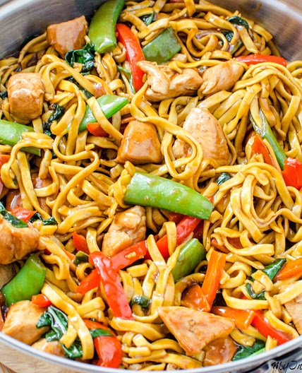 Chicken Lo Mein - Homemade Takeout Style!