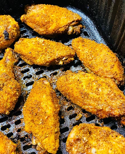Air Fryer Old Bay Chicken Wings
