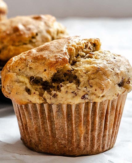 Banana Applesauce Muffins (Oil-Free!)