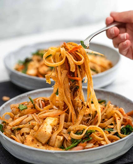 Vegetarian Pad Thai with Tofu
