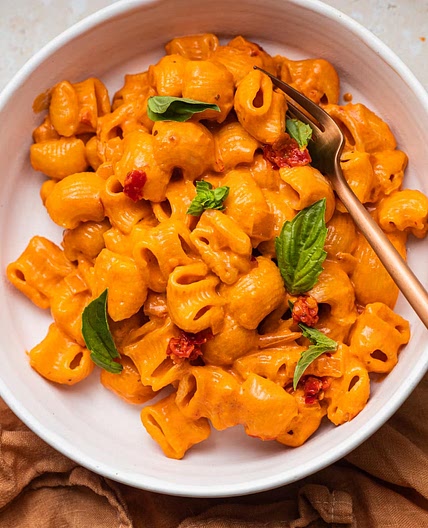 Carbone's Spicy Rigatoni Vodka Pasta (Copycat Recipe)