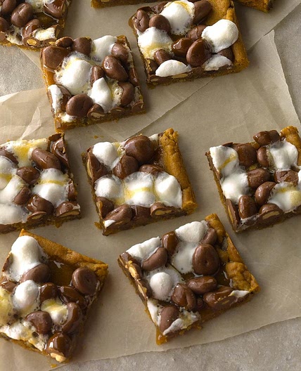 Gooey Chocolate-Peanut Bars