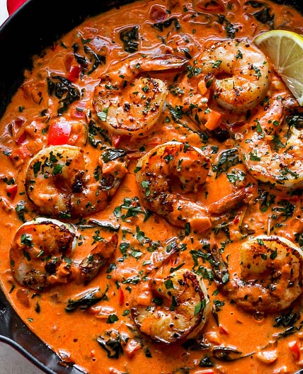 Creamy Garlic-Paprika Shrimp Skillet