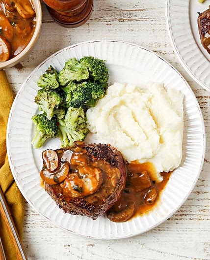 Beef Tenderloin and Mushroom Sauce