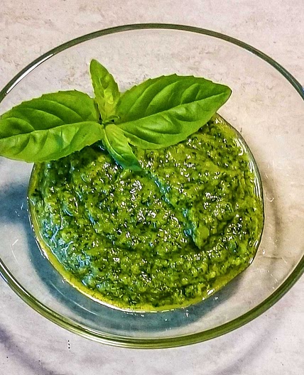 Pesto alla Genovese (Authentic Italian Basil Pesto Recipe)