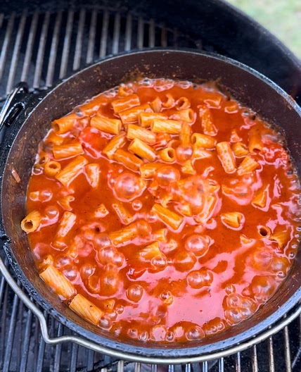 🍅 Dutch-Oven-Pasta „Napoletana pur“ vegetarisch