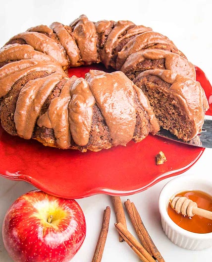 Apple Cinnamon Bundt Cake