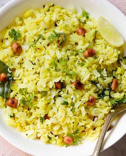 Poha Recipe (Flattened Rice Breakfast)