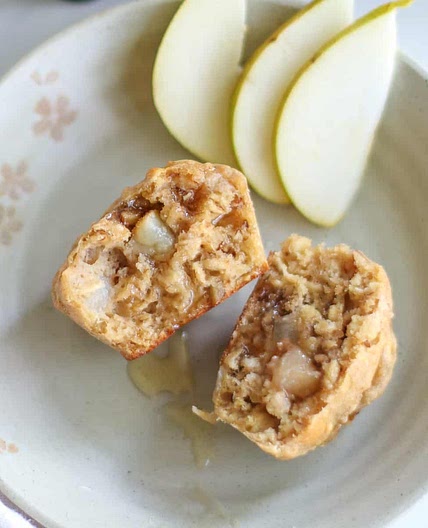 Fluffy Pear Muffins