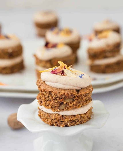 Mini Carrot Cakes: Easy and Delicious