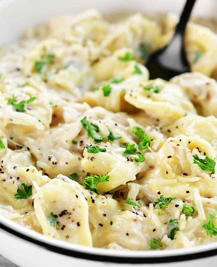 Slow Cooker Chicken Alfredo Tortellini