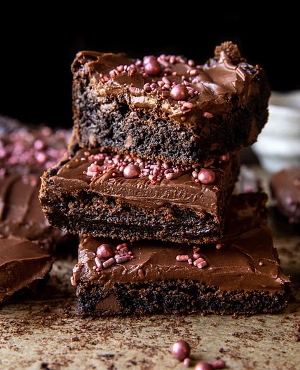 Old Fashioned Iced Fudge Brownies