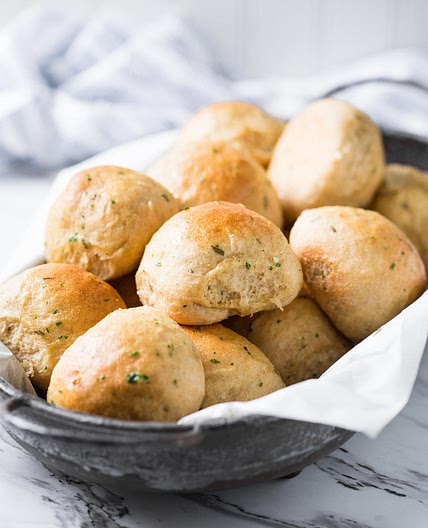 Soft And Fluffy Garlic Herb Whole Wheat Dinner Rolls
