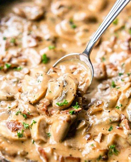 Creamy Garlic Mushrooms With Bacon