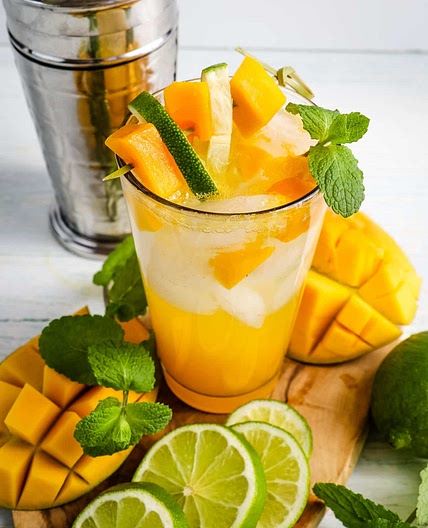 Fresh Mango and Mint Mojito with Bacardi Rum