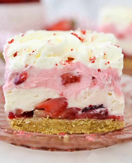No-Bake Strawberry Delight