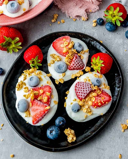 Frozen Vanilla Yogurt Bites