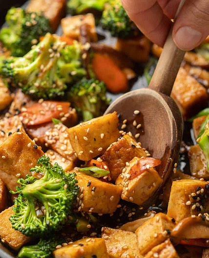 Tofu Stir-Fry with Garlic Sauce