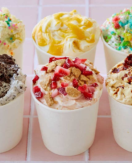 Homemade Ice Cream with only 2 Ingredients (No Machine)