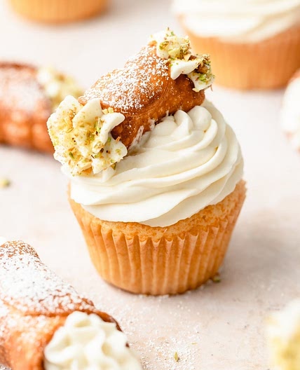 Cannoli Cupcakes