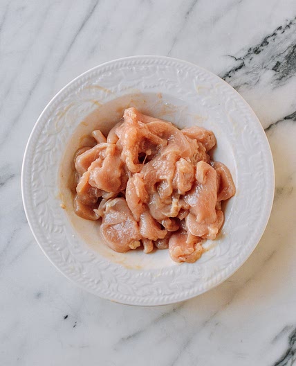 How to Velvet Chicken for Stir-Fry