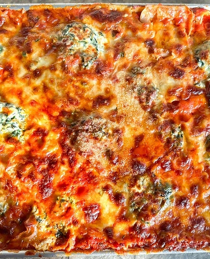 Low FODMAP Sheet Pan Lasagna with Spicy Sausage & Spinach