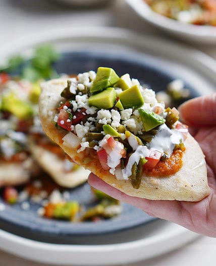 Tlacoyos De Frijol (Black Bean Tlacoyos)