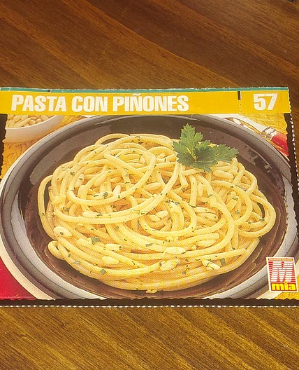 Pasta con piñones