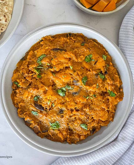 Kaddu Sabzi – Easy Indian Mashed Pumpkin Vegetable