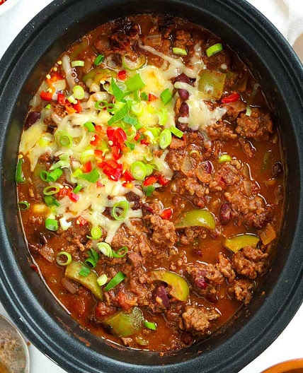 Slow Cooker Chilli Con Carne {Easiest EVER Recipe!}