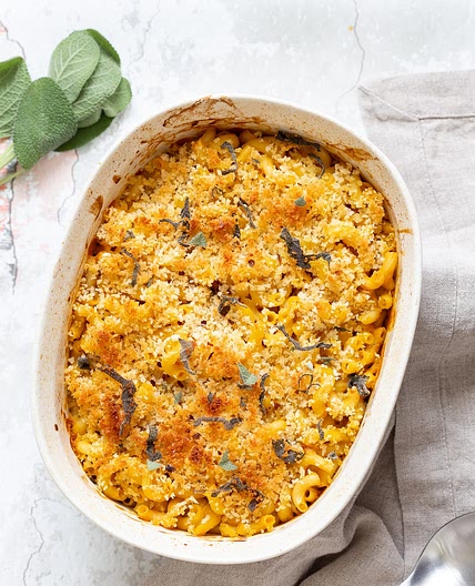 Vegan Pumpkin Mac and Cheese Bake