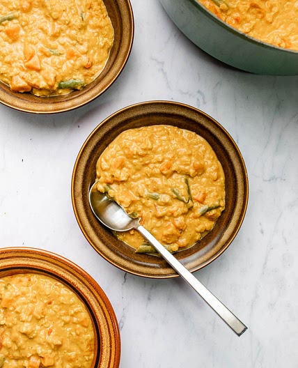 Creamy curried red lentil, tomato and coconut soup