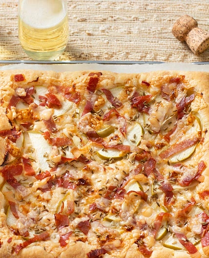 Puff Pastry Tart with Apples, Prosciutto & Parmesan