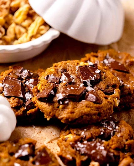 Vegan Pumpkin Chocolate Chip Cookies