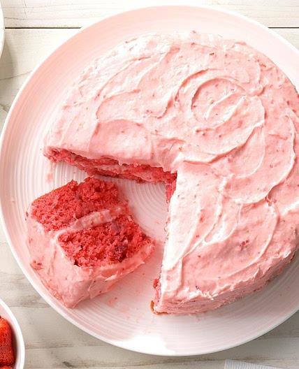 Mamaw Emily’s Strawberry Cake