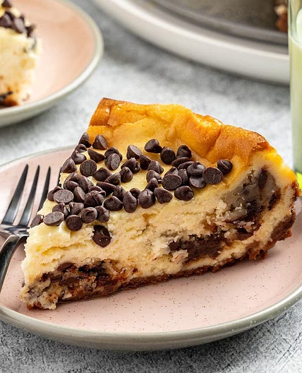 Chocolate Chip Cookie Dough Cheesecake