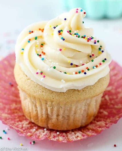 The Best Vanilla Buttercream Frosting