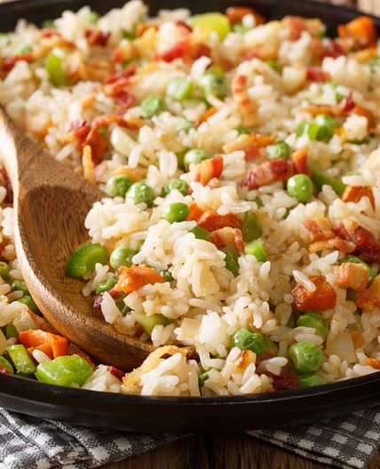 Arroz à grega com bacon