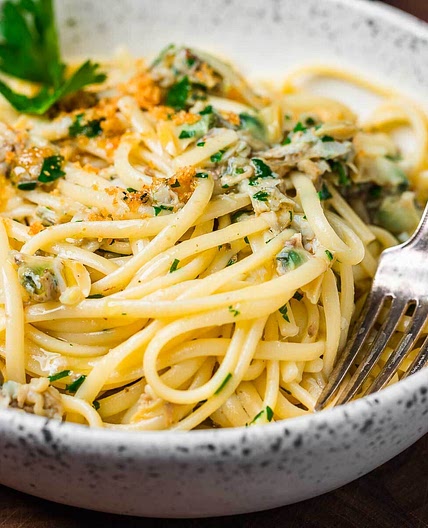 Linguine with Canned Clams