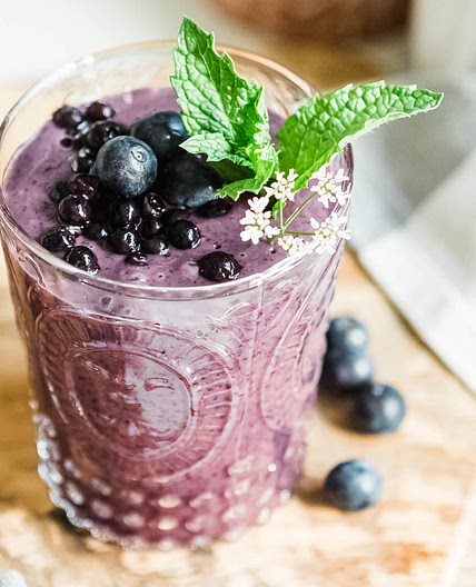 Healthy Blueberry Smoothie