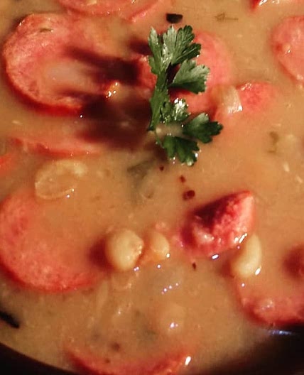 Feijão carioca com linguiça calabresa