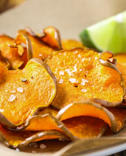 Chips de batata doce ao forno