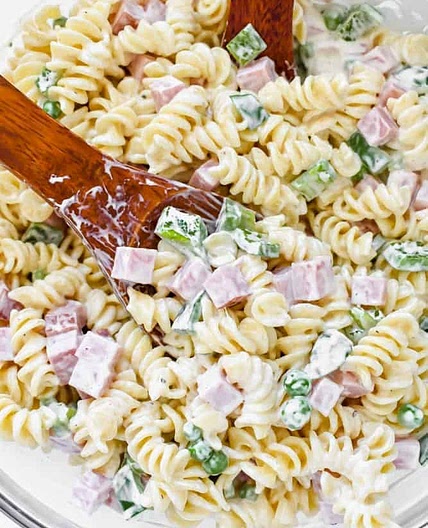 Copycat Ruby Tuesday Pasta Salad
