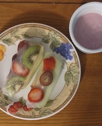 Rice Paper Fruit Rolls w/ Yogurt Dip